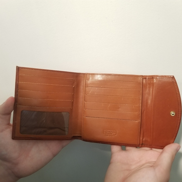 (SOLD!)Dooney & Bourke Vintage, AWL, Matching Crossbody Purse & Wallet Bundle - Picture 15 of 16